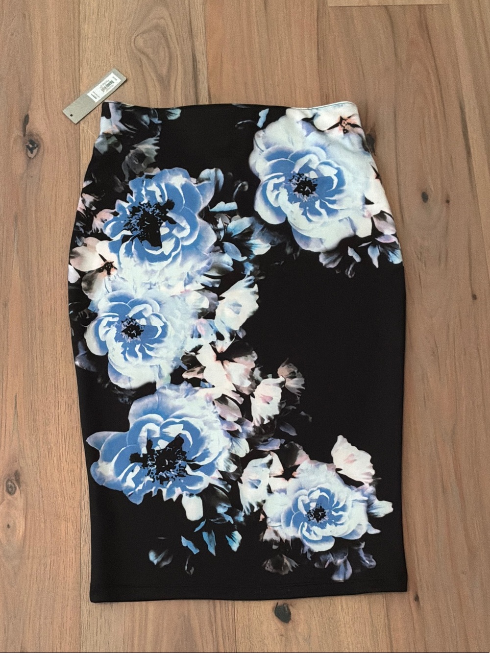 Apt. 9 Black Pencil Skirt with Blue Floral Print